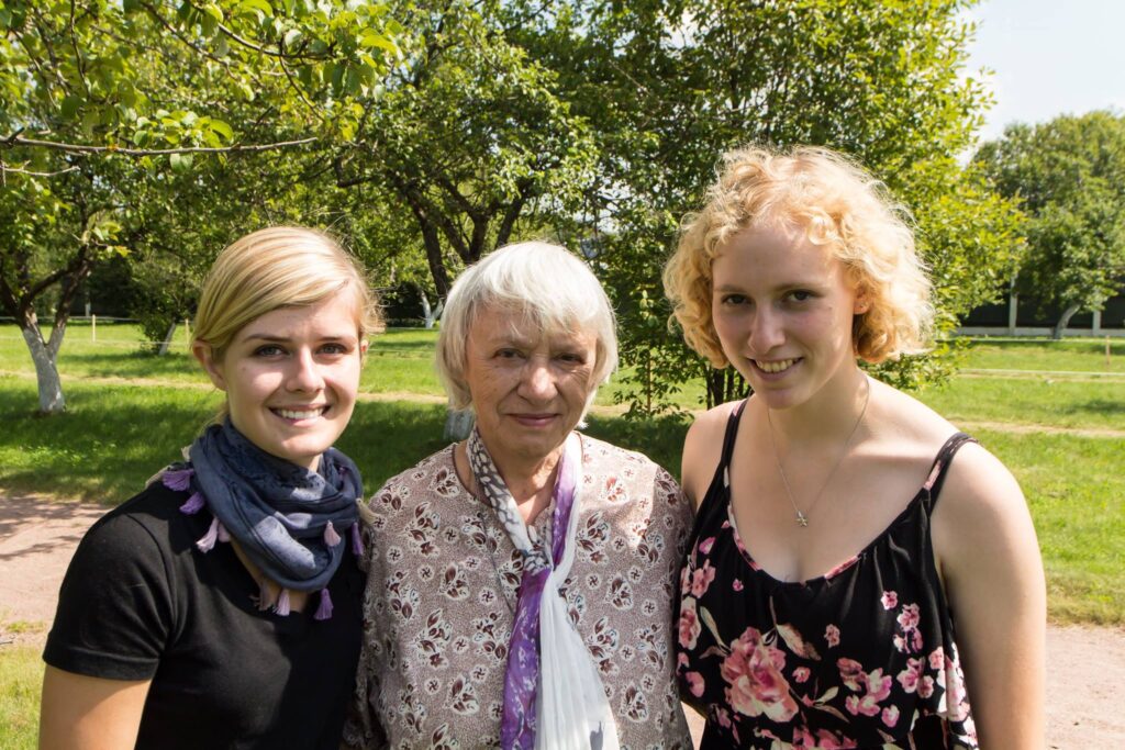 Left to right: Gretchen, Lidia Golovkova, and Almeda. Photo: Aleksander Erofeev
